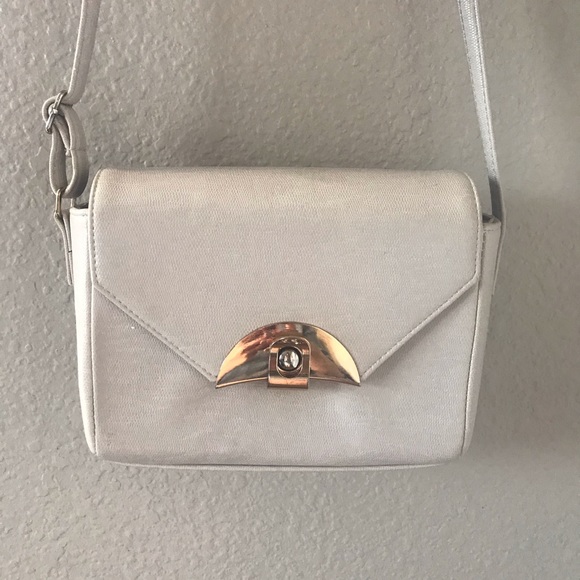 ASOS Simple Crossbody Handbag - Picture 2 of 7